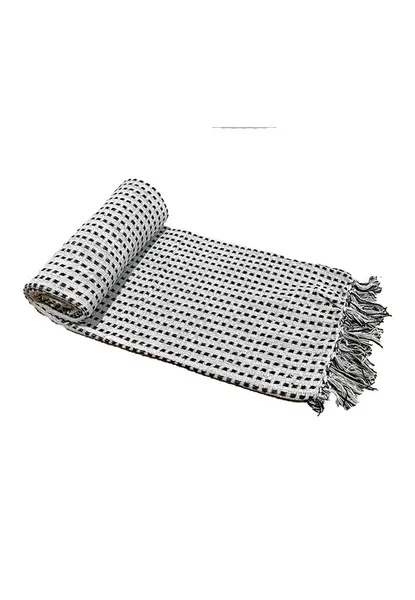 Hovedbilde Pledd - Teppe på 170x130cm med Frynser - Hvit og ...
