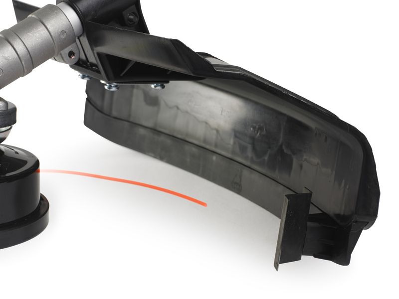 Bensindrevet Kraftig 4-i-1 multimaskin 43 cc - Gresstrimmer, Ryddesag, Hekksaks & Grensag BCU43M