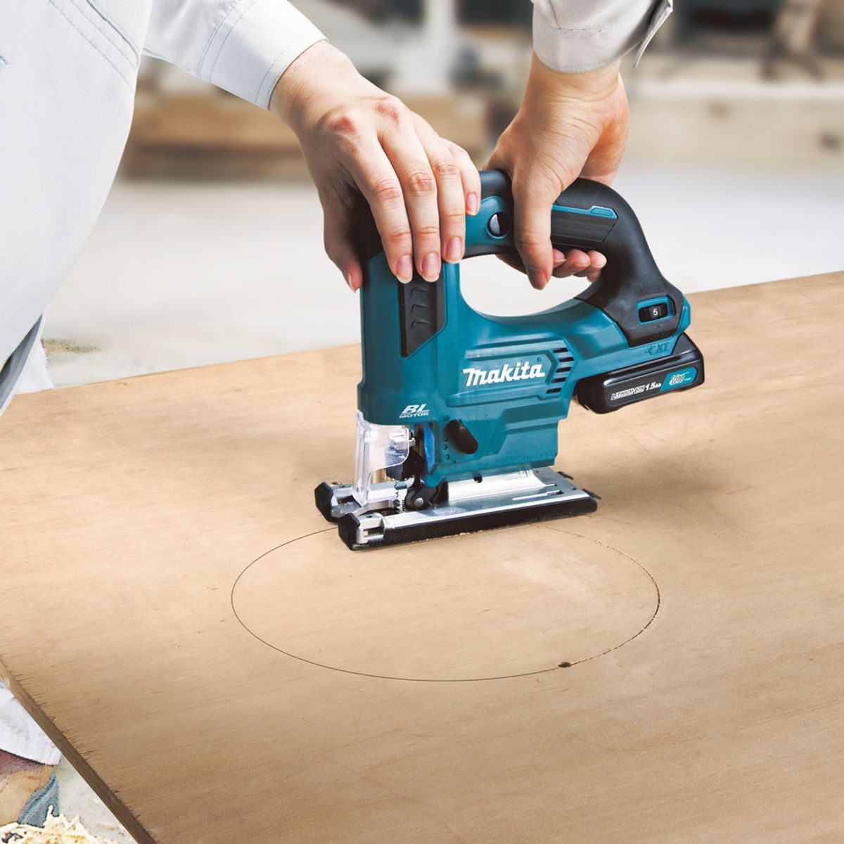 Makita Stikksag 12V CXT ®  BL-Motor JV103DZ