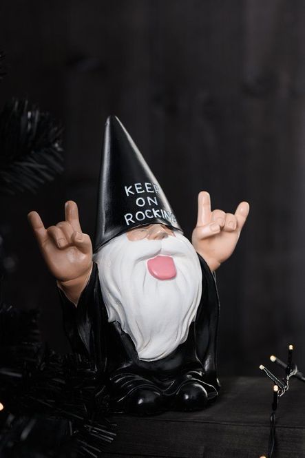 Hovedbilde Dekorasjon Keep on rocking hippie-gnom 26 cm