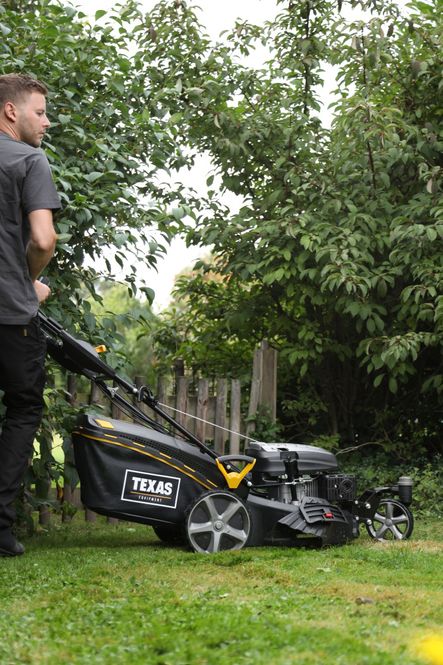 Hovedbilde Kraftig Bensindrevet gressklipper 51 cm Zero Turn ...