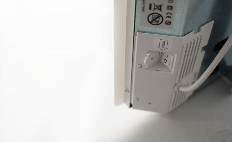 Beha panelovn smartovn med glassfront og Wifi - 1250W - Hvit PGV 12 - Norskutviklet varmeovn