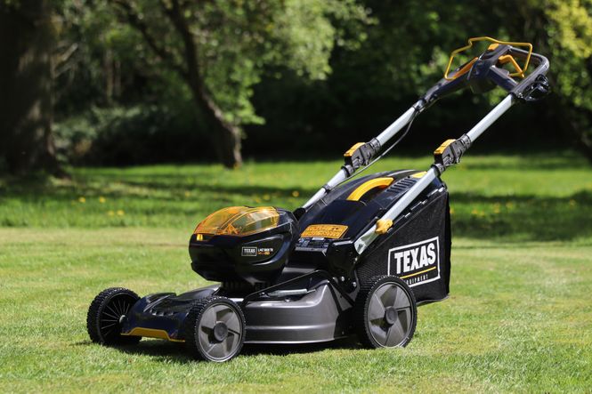 Hovedbilde Batteridrevet gressklipper 51 cm selvgående inkl. ...